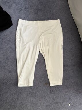 White Stretch slim leg cropped pants